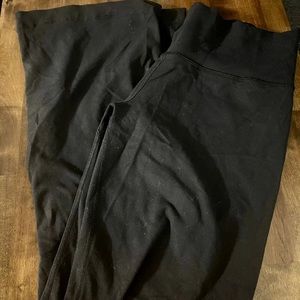 Lululemon yoga pants black size M (8-10)